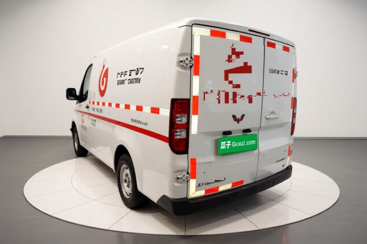 Used Wuling Yangguang 2024 300km Range Practical Window-Sealed Version 60kW Exterior 3