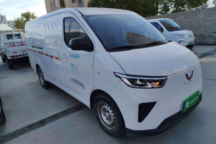 Used Wuling Yangguang 2024 300km Range Practical Window-Sealed Version 60kW Exterior 3