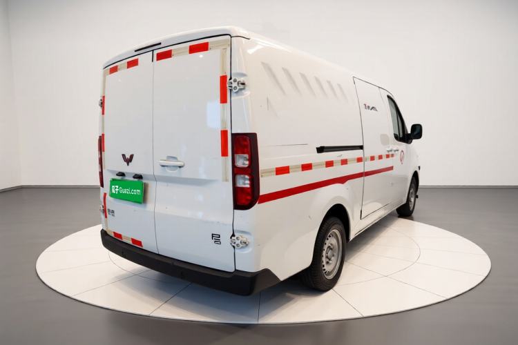 Used Wuling Yangguang 2024 300km Range Practical Window-Sealed Version 60kW Exterior 5