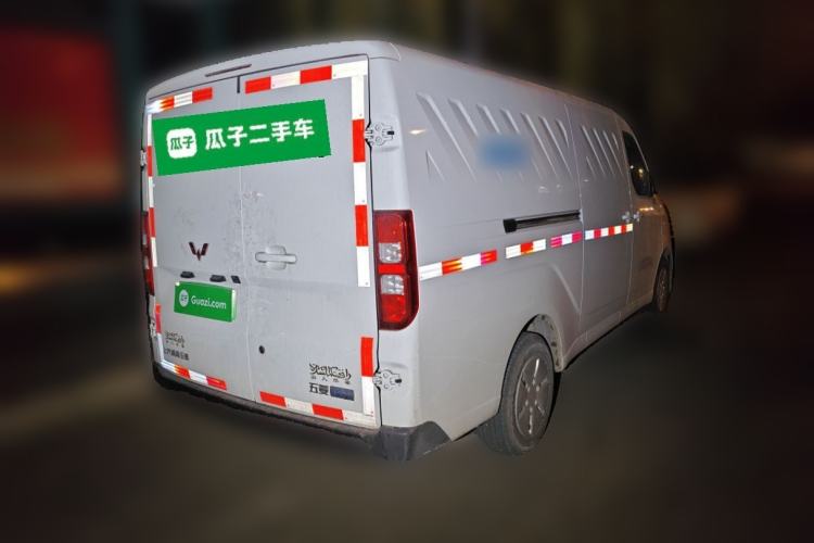 Used Wuling Yangguang 2024 300km Comfort Version with Sealed Windows 60kW Exterior 5