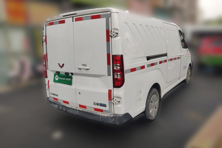 Used Wuling Yangguang 2024 300km Comfort Version with Sealed Windows 60kW Exterior 5
