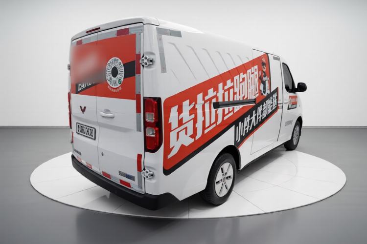 Used Wuling Yangguang 2024 300km Comfort Version with Sealed Windows 75kW Exterior 5
