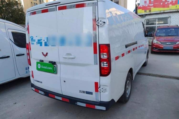 Used Wuling Yangguang 2024 300km Range Practical Window-Sealed Version 60kW Exterior 5