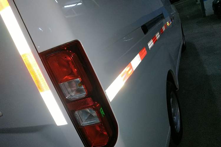 Used Wuling Yangguang 2024 300km Range Practical Window-Sealed Version 60kW Exterior 6