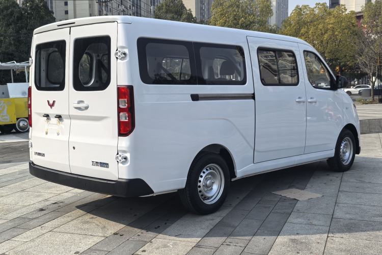 Used Wuling Yangguang  Exterior 6