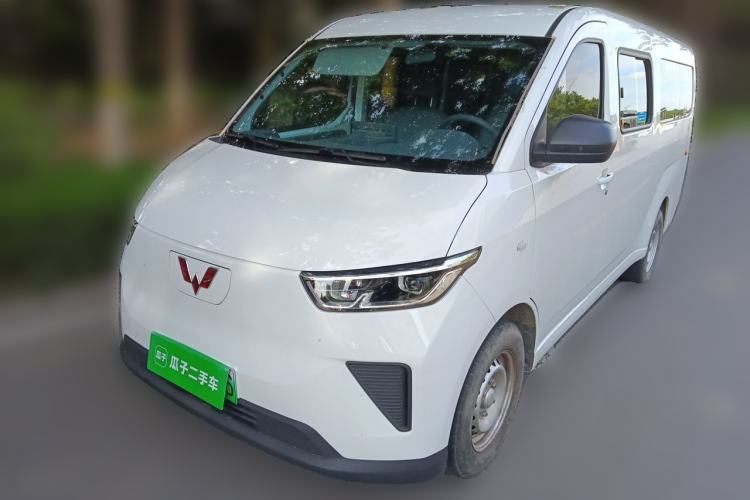 Used Wuling Yangguang 2024 300km Comfort-Grade Passenger Van 60kW Guazi used car, China used car export, Used car for sale, Used  cars, Cheapest cars for sale