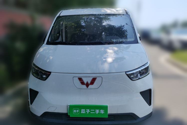 Used Wuling Yangguang 2024 300km Range Practical Window-Sealed Version 60kW Front