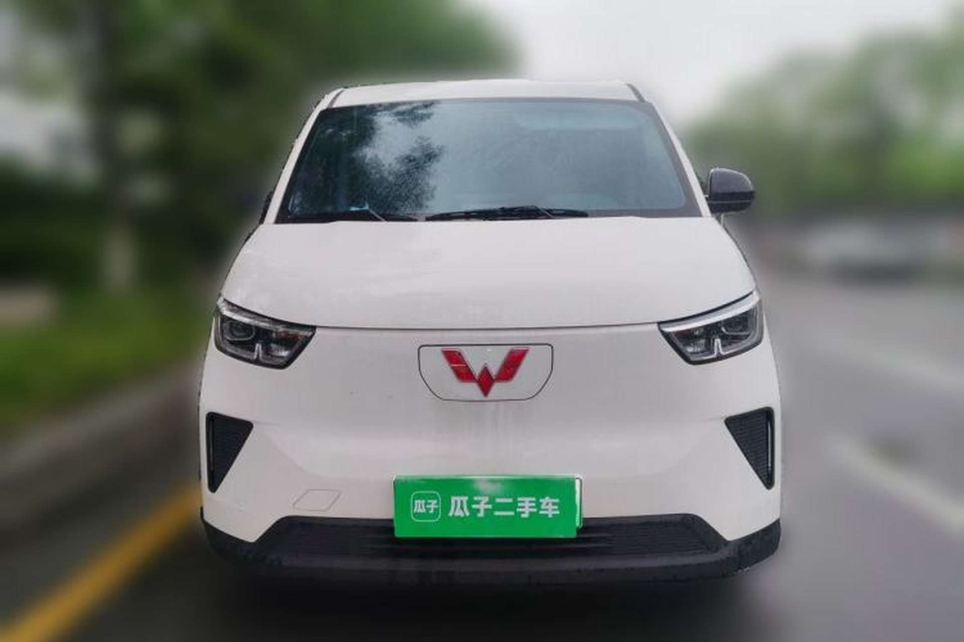 Used Wuling Yangguang 2024 300km Range Practical Window-Sealed Version 60kW Front
