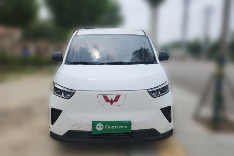 Used Wuling Yangguang 2024 300km Range Practical Window-Sealed Version 60kW Front