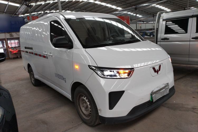 Used Wuling Yangguang 2024 300km Range Practical Window-Sealed Version 60kW Front Right 45 Deg