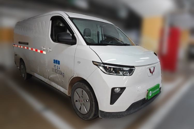 Used Wuling Yangguang 2024 300km Comfort Version with Sealed Windows 60kW Front Right 45 Deg