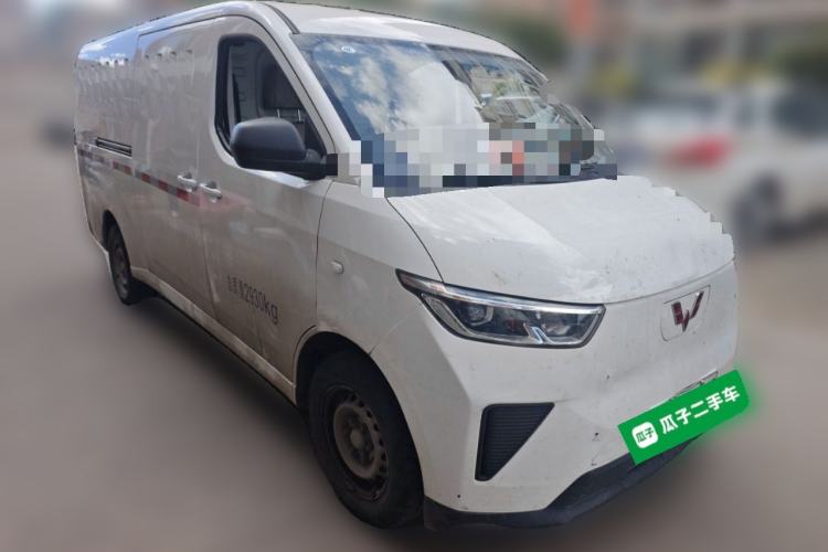 Used Wuling Yangguang 2024 300km Range Practical Window-Sealed Version 60kW Front Right 45 Deg