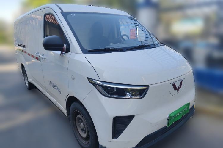 Used Wuling Yangguang 2024 300km Comfort Version with Sealed Windows 60kW Front Right 45 Deg