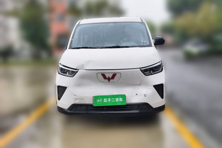 Used Wuling Yangguang 2024 300km Range Practical Window-Sealed Version 60kW Front