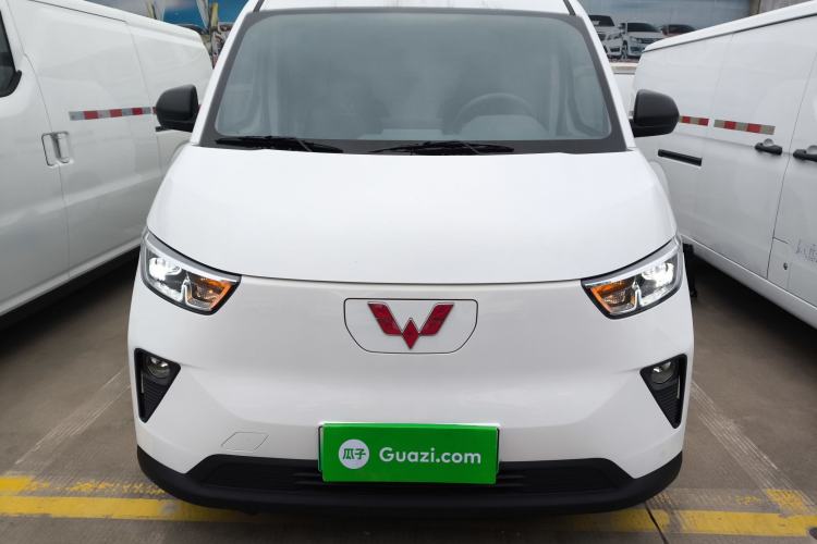Used Wuling Yangguang 2024 300km Comfort Version with Sealed Windows 60kW Front