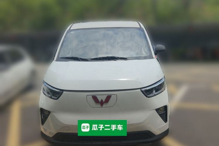 Used Wuling Yangguang 2024 300km Comfort Version with Sealed Windows 60kW Front