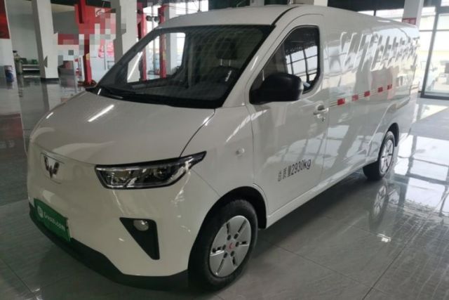 Used Wuling Yangguang 2024 300km Comfort Version with Sealed Windows 60kW