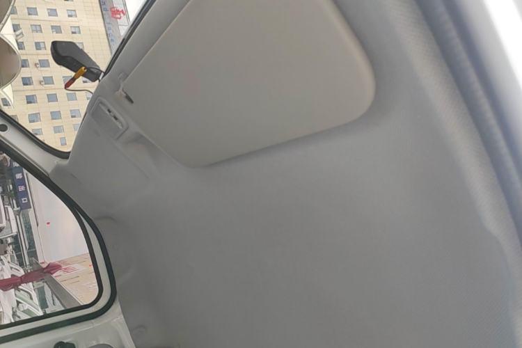 Used Wuling Yangguang 2024 300km Range Practical Window-Sealed Version 60kW Headliner