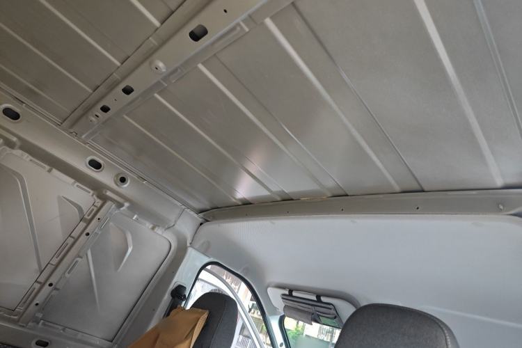Used Wuling Yangguang 2024 300km Comfort Version with Sealed Windows 60kW Headliner