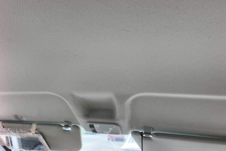 Used Wuling Yangguang 2024 300km Range Practical Window-Sealed Version 60kW Headliner