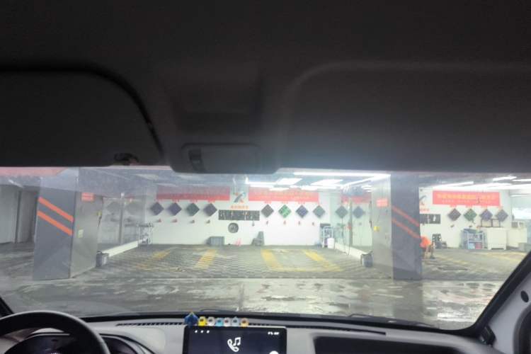 Used Wuling Yangguang 2024 300km Range Practical Window-Sealed Version 60kW Headliner