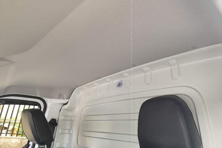 Used Wuling Yangguang 2024 300km Comfort Version with Sealed Windows 60kW Headliner