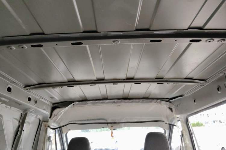 Used Wuling Yangguang 2024 300km Comfort Version with Sealed Windows 60kW Headliner