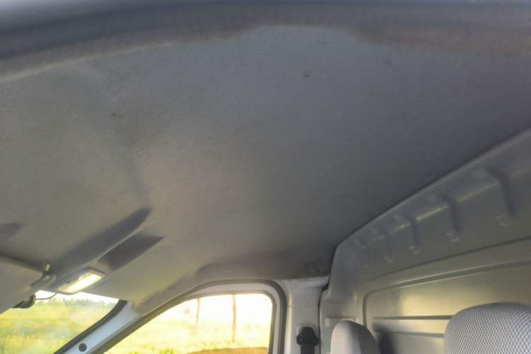 Used Wuling Yangguang 2024 300km Comfort Version with Sealed Windows 60kW Headliner