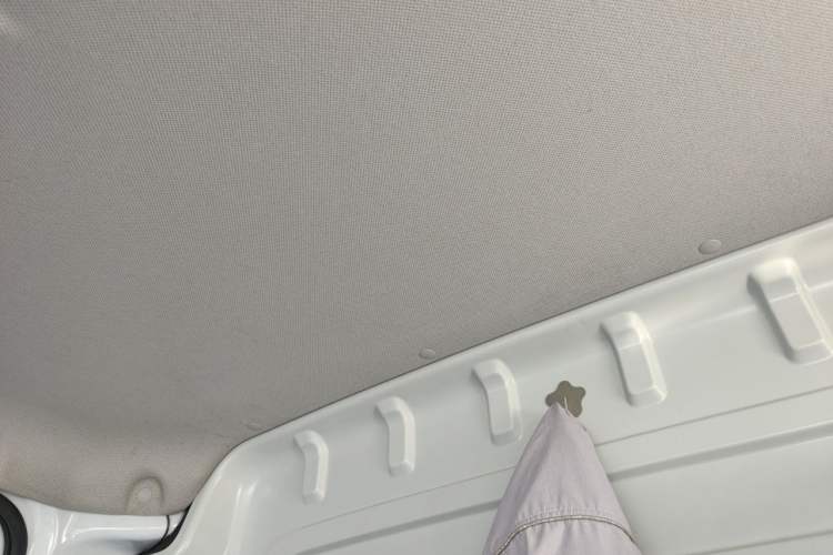 Used Wuling Yangguang 2024 300km Range Practical Window-Sealed Version 60kW Headliner