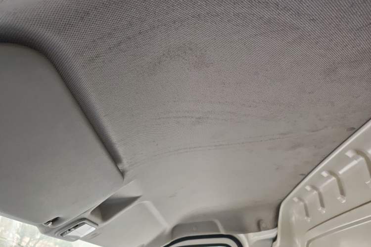 Used Wuling Yangguang 2024 300km Range Practical Window-Sealed Version 60kW Headliner