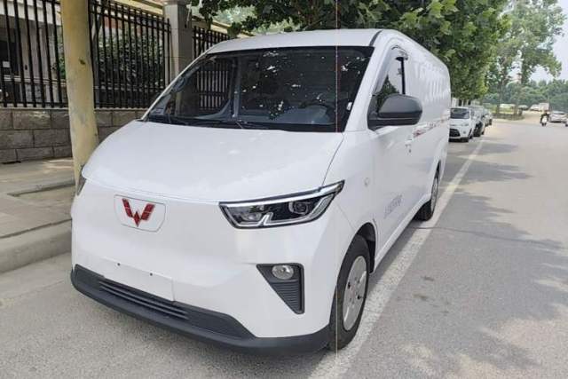 Used Wuling Yangguang 2024 300km Comfort Version with Sealed Windows 60kW