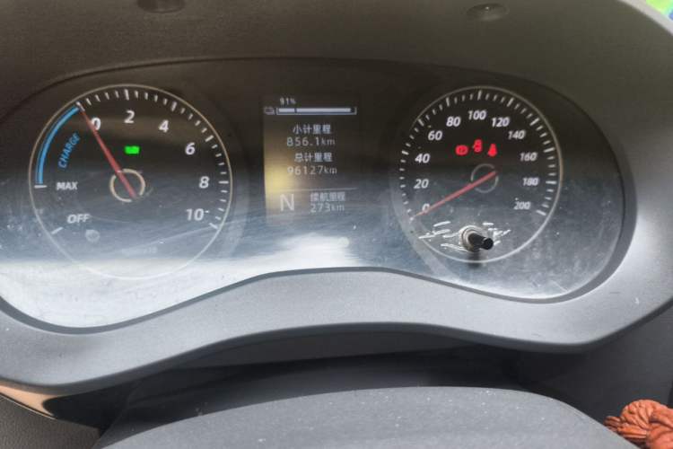 Used Wuling Yangguang 2024 300KM Comfort Version Passenger Van 75kW Instrument Cluster