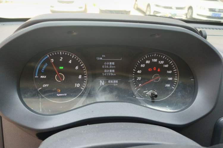 Used Wuling Yangguang 2024 300KM Comfort Version Passenger Van 75kW Instrument Cluster