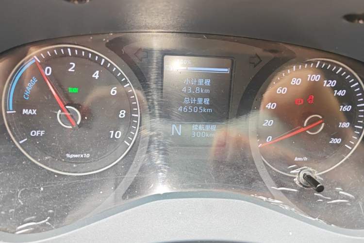 Used Wuling Yangguang 2024 300KM Comfort Version Passenger Van 75kW Instrument Cluster