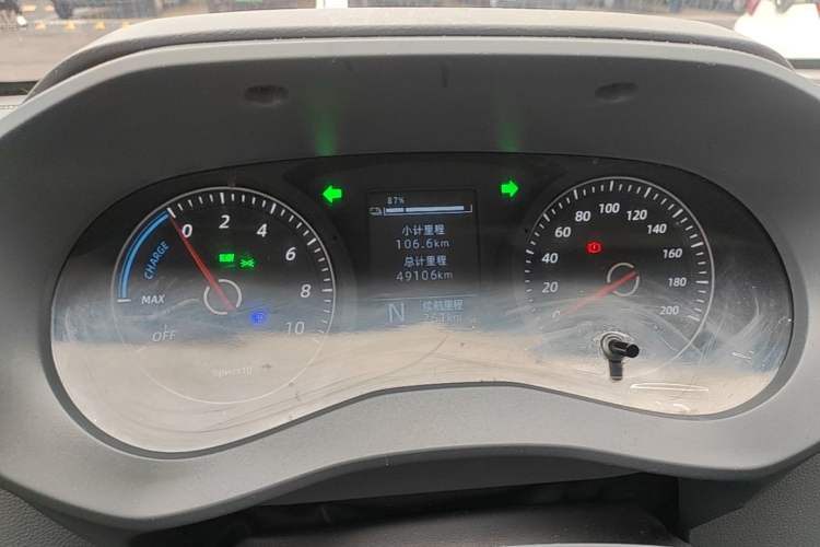 Used Wuling Yangguang 2024 300km Range Practical Window-Sealed Version 60kW Instrument Cluster
