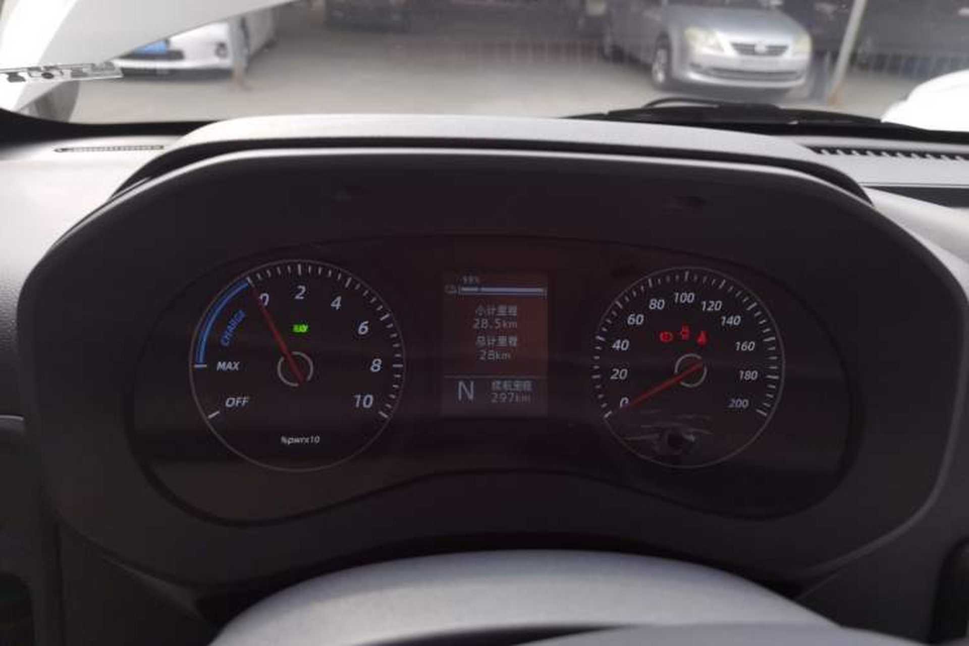 Used Wuling Yangguang 2024 300KM Comfort Version Passenger Van 75kW Instrument Cluster