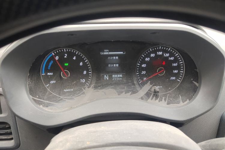 Used Wuling Yangguang 2024 300km Comfort Version with Sealed Windows 60kW Instrument Cluster