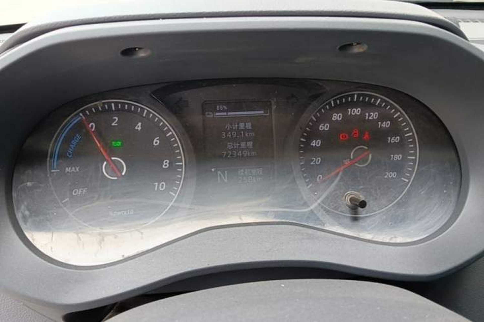 Used Wuling Yangguang 2024 300KM Comfort Version Passenger Van 75kW Instrument Cluster