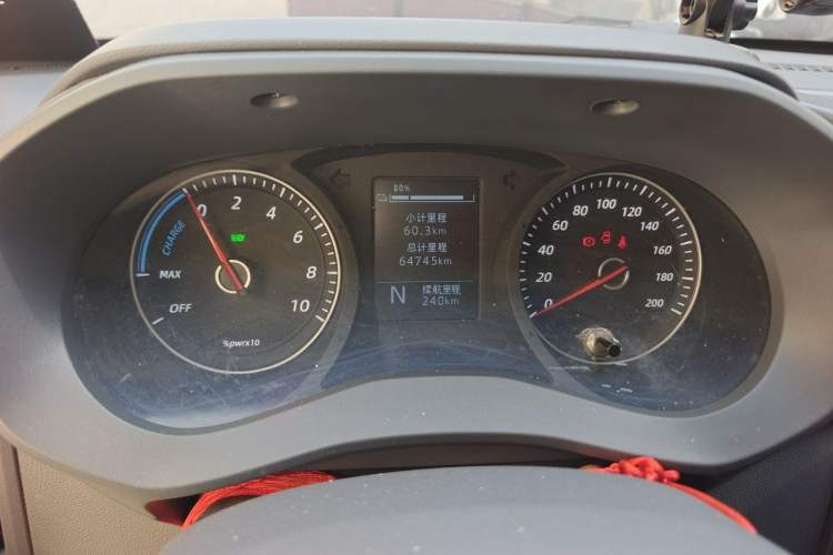 Used Wuling Yangguang 2024 300KM Comfort Version Passenger Van 75kW Instrument Cluster