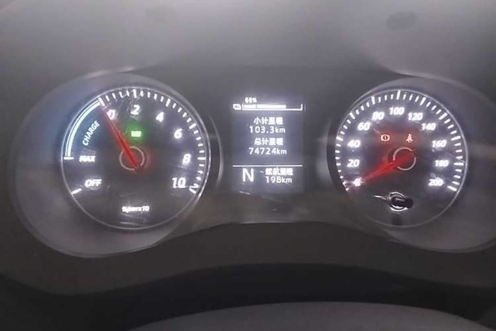 Used Wuling Yangguang 2024 300km Range Practical Window-Sealed Version 60kW Instrument Cluster