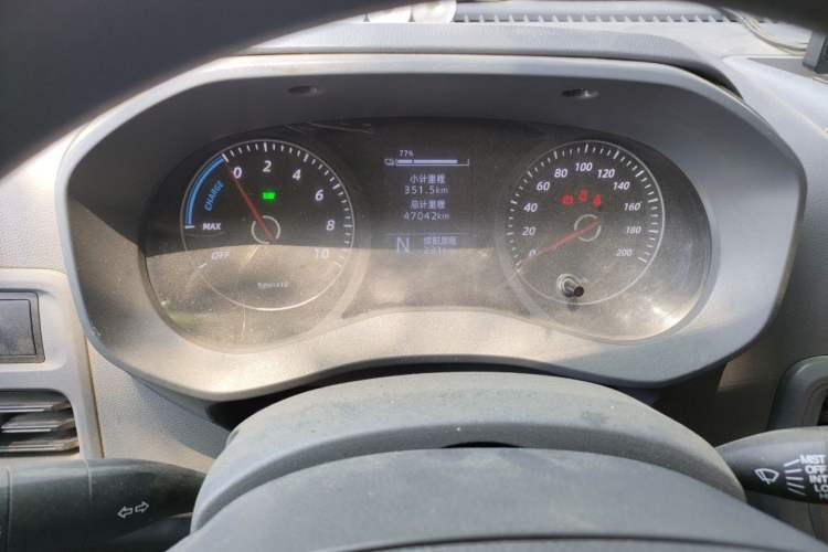 Used Wuling Yangguang 2024 300km Range Practical Window-Sealed Version 60kW Instrument Cluster
