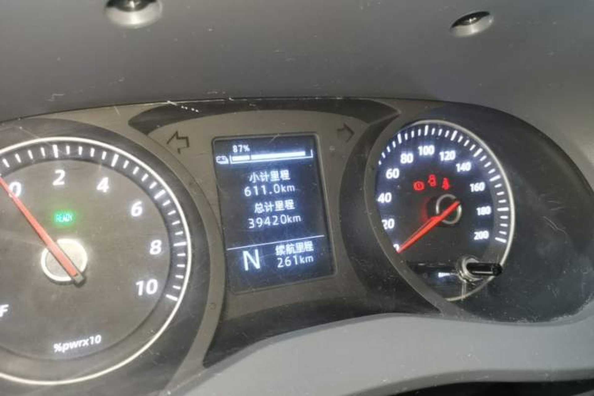 Used Wuling Yangguang 2024 300km Comfort Version with Sealed Windows 60kW Instrument Cluster