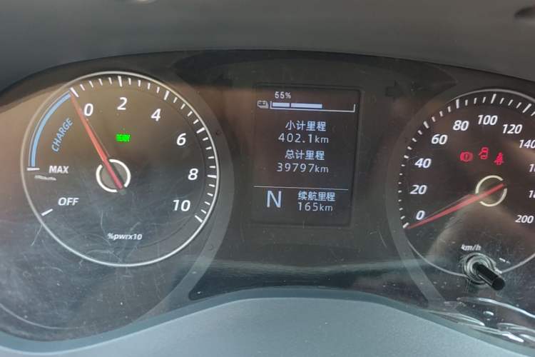 Used Wuling Yangguang 2024 300KM Comfort Version Passenger Van 75kW Instrument Cluster