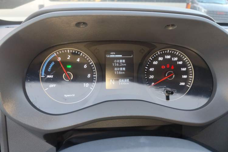 Used Wuling Yangguang 2024 300KM Comfort Version Passenger Van 75kW Instrument Cluster