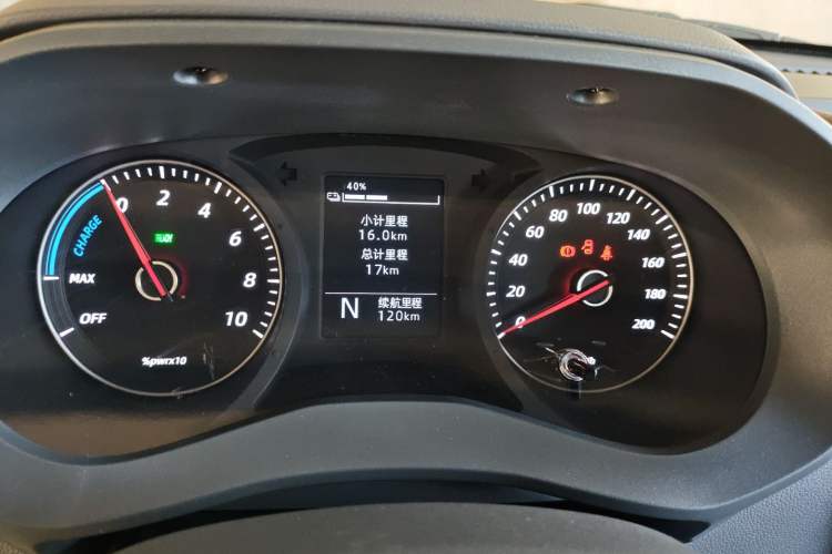 Used Wuling Yangguang 2024 300KM Comfort Version Passenger Van 75kW Instrument Cluster
