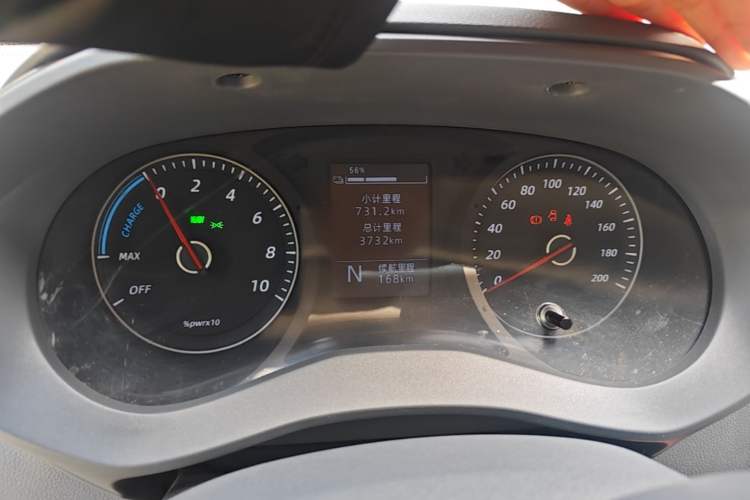 Used Wuling Yangguang 2024 300KM Comfort Version Passenger Van 75kW Instrument Cluster