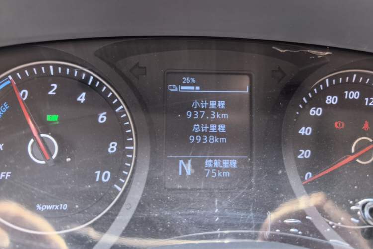 Used Wuling Yangguang 2024 300KM Comfort Version Passenger Van 75kW Instrument Cluster