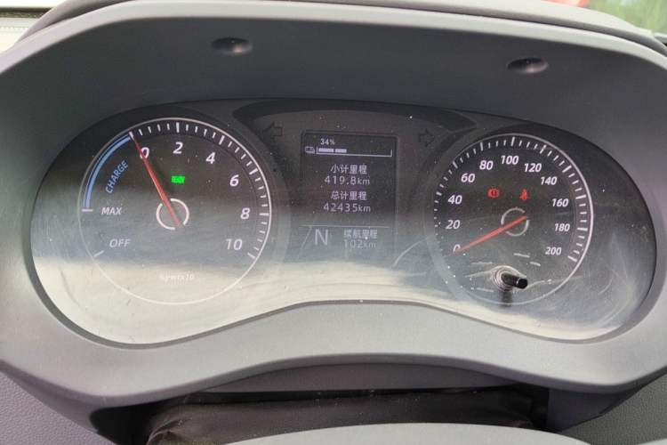 Used Wuling Yangguang 2024 300km Comfort-Grade Passenger Van 60kW Instrument Cluster