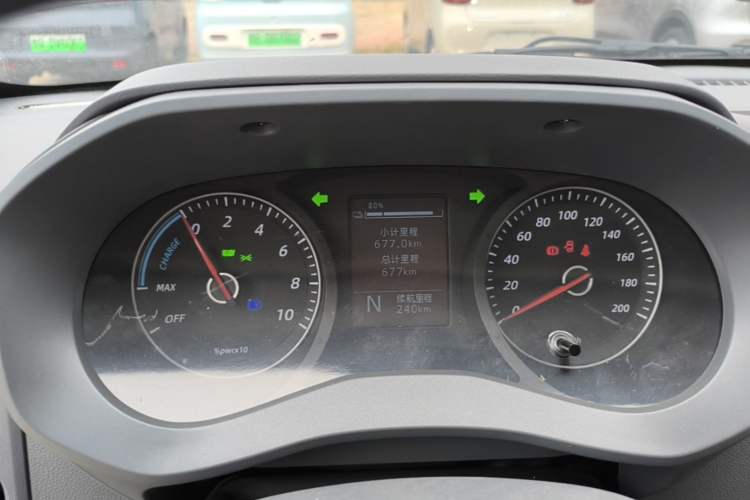 Used Wuling Yangguang 2024 300KM Comfort Version Passenger Van 75kW Instrument Cluster