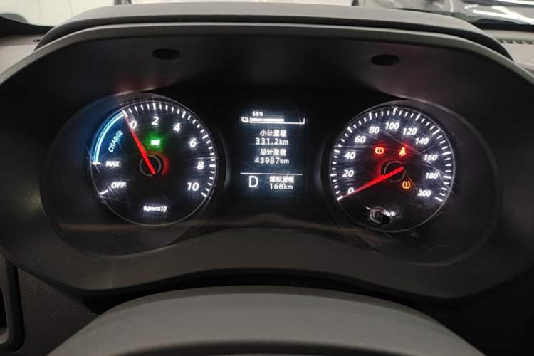 Used Wuling Yangguang 2024 300KM Comfort Version Passenger Van 75kW Instrument Cluster